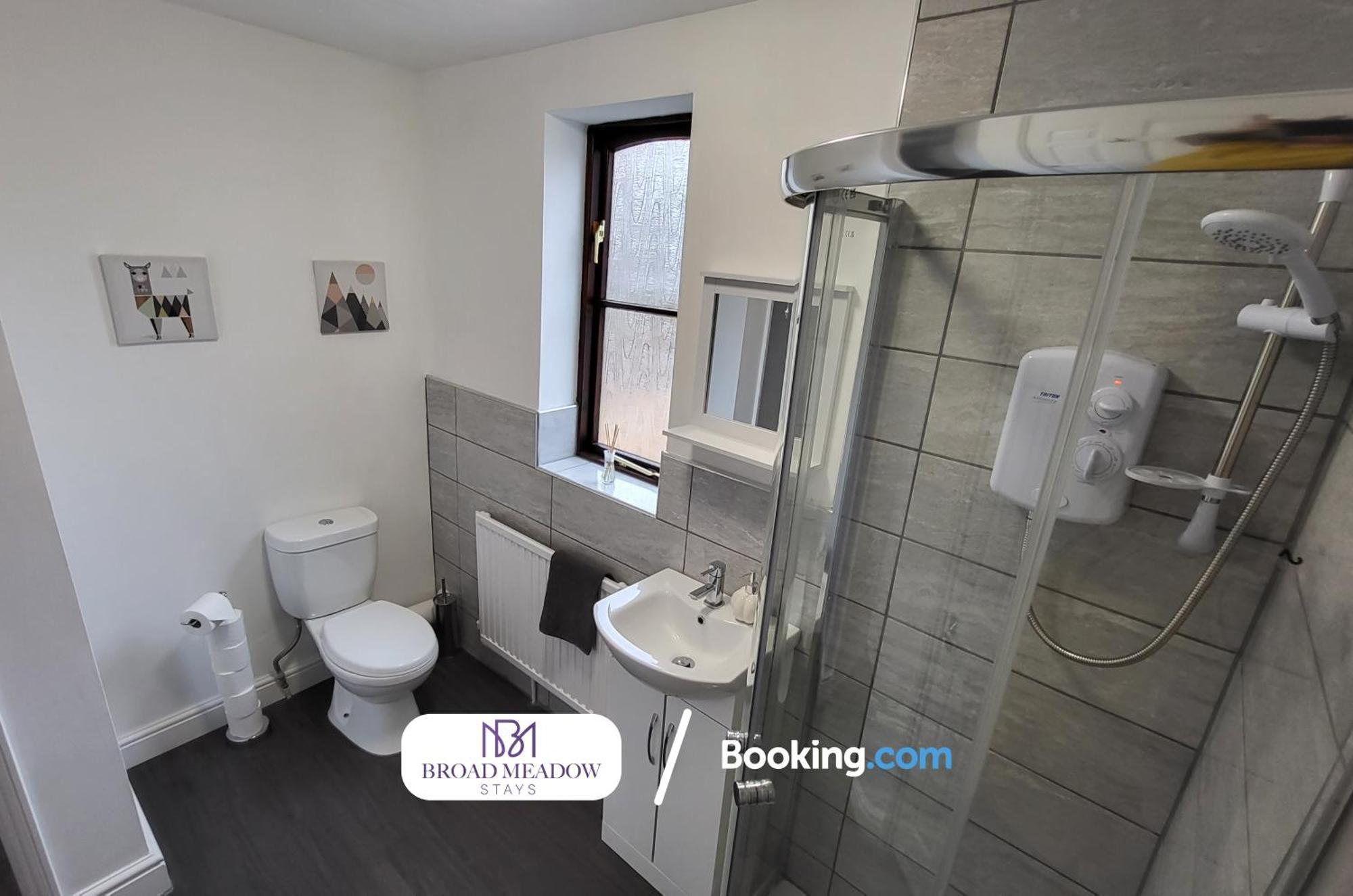 Last-Minute Offers L 3-Bed House By Broad Meadow Stays L Short Lets L Family, Business, Students L Lincoln L Parking Bagian luar foto