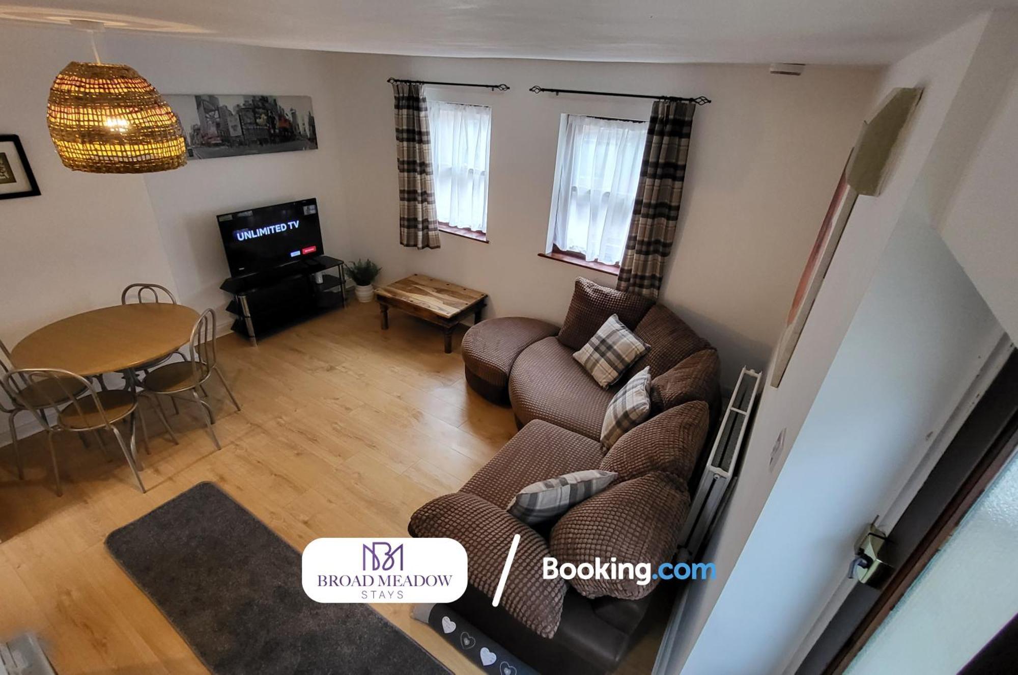 Last-Minute Offers L 3-Bed House By Broad Meadow Stays L Short Lets L Family, Business, Students L Lincoln L Parking Bagian luar foto