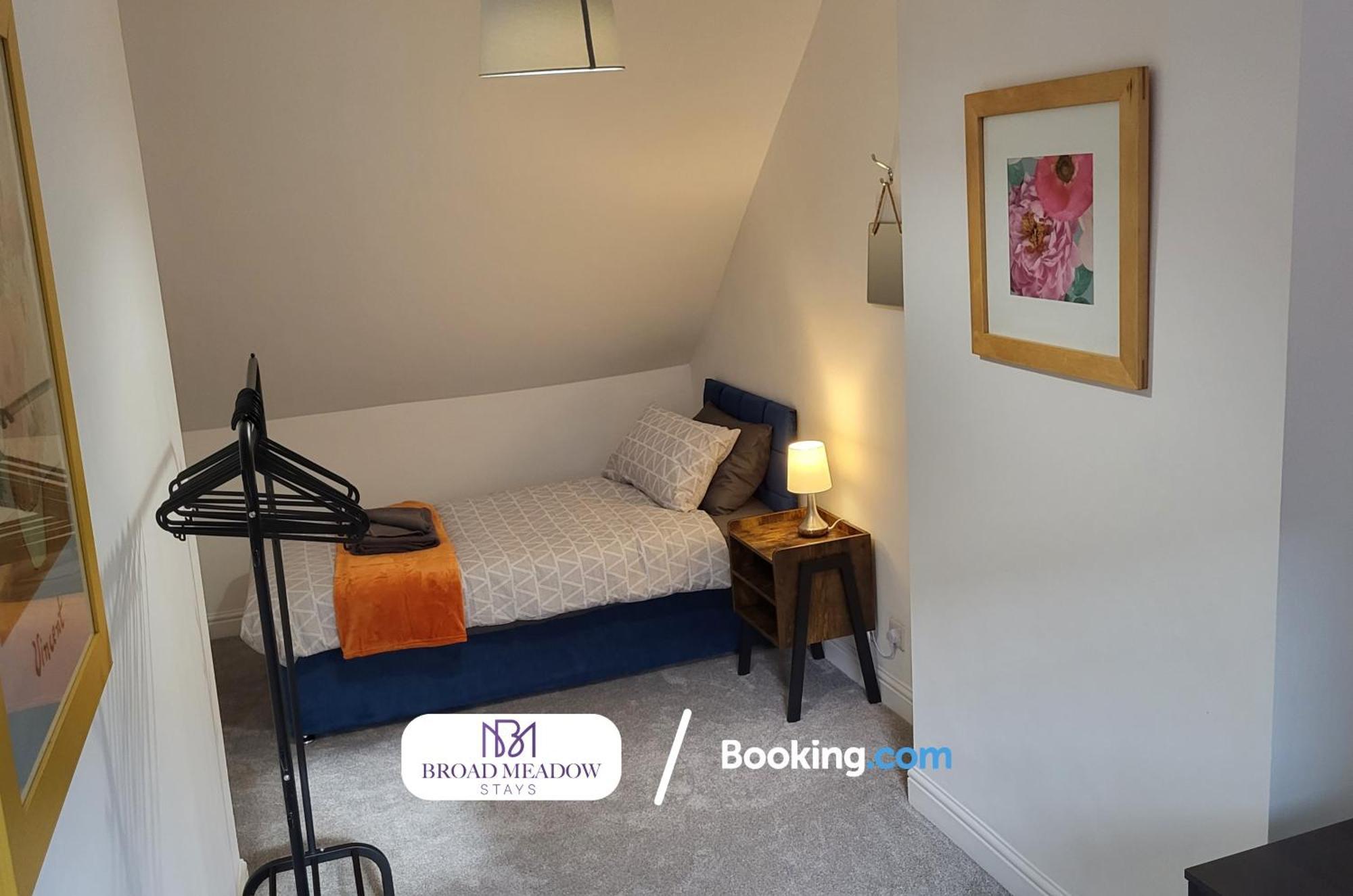Last-Minute Offers L 3-Bed House By Broad Meadow Stays L Short Lets L Family, Business, Students L Lincoln L Parking Bagian luar foto