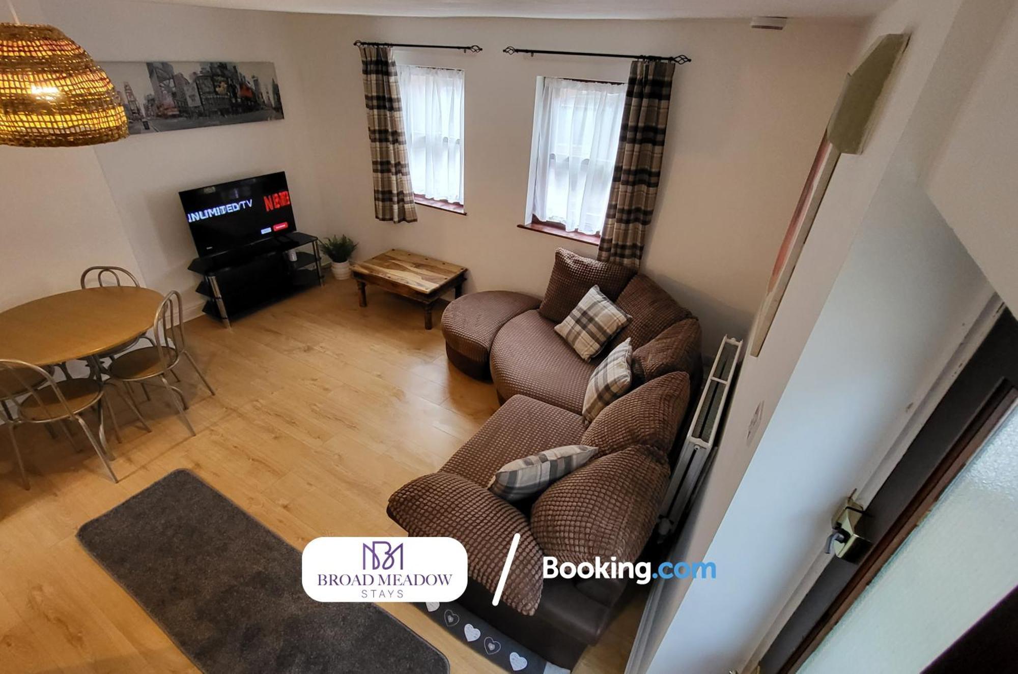 Last-Minute Offers L 3-Bed House By Broad Meadow Stays L Short Lets L Family, Business, Students L Lincoln L Parking Bagian luar foto